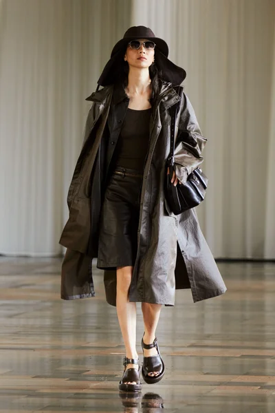 Look 1